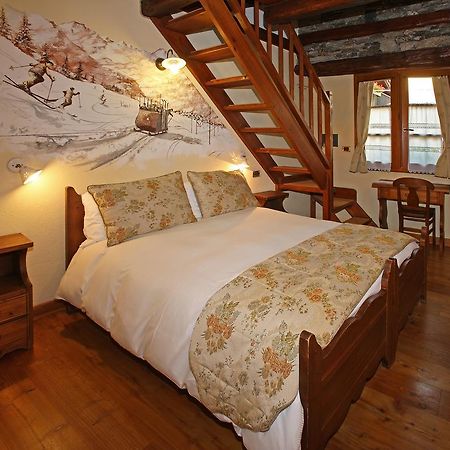 Chalet Chez Nous Oulx エクステリア 写真