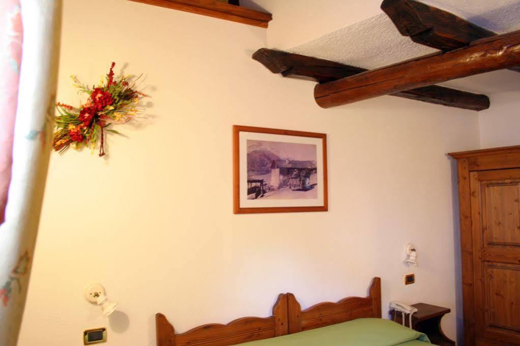 Chalet Chez Nous Oulx エクステリア 写真