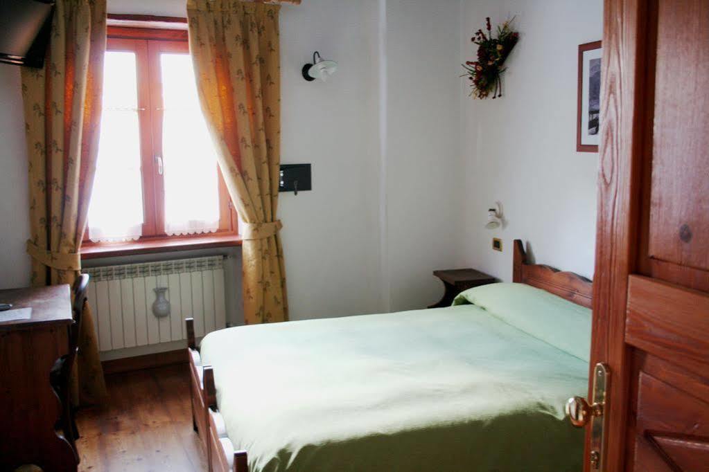 Chalet Chez Nous Oulx エクステリア 写真